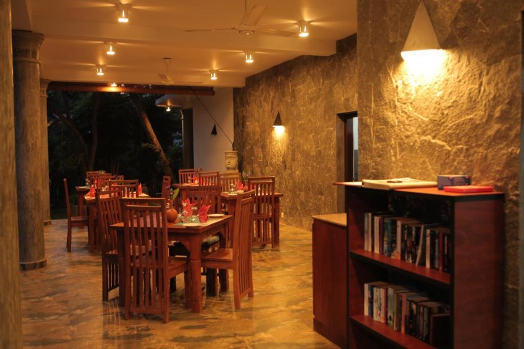 بينتوتا Canal Villa المظهر الخارجي الصورة