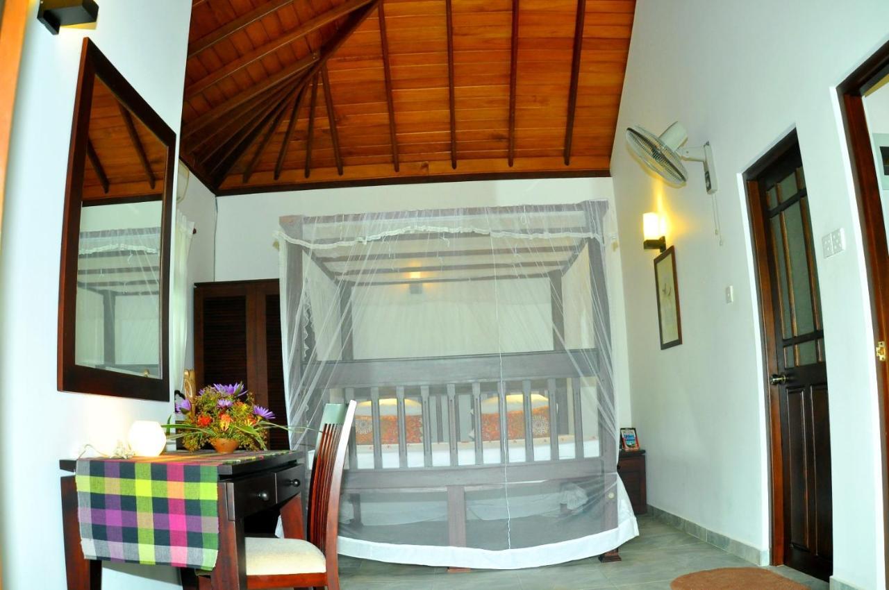 بينتوتا Canal Villa المظهر الخارجي الصورة