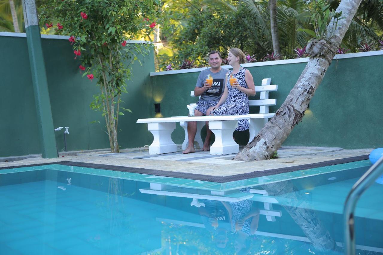 بينتوتا Canal Villa المظهر الخارجي الصورة